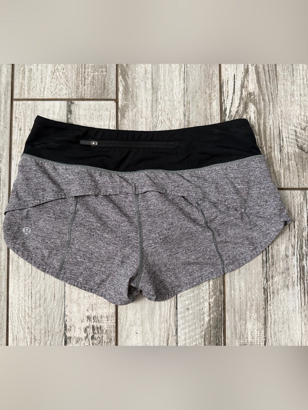 Lululemon Run Speed Ruffle Shorts Gray Black Size 4